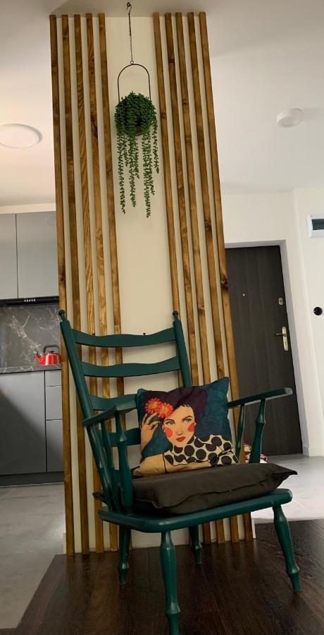 Metro Trocka Apartment Варшава Екстер'єр фото